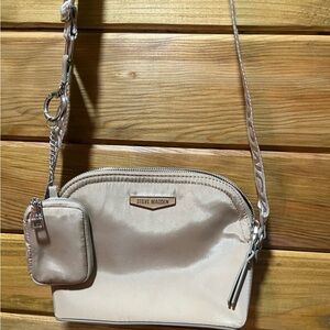 Steve Madden Cream Crossbody Bag with Structured Design